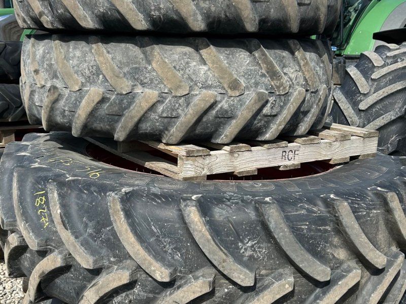 Vredestein 480/80R42 + 380/85R30 516 spor 1.75m
