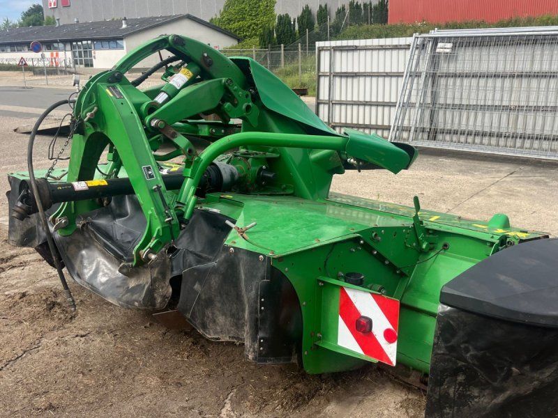 John Deere 131 frontskårlægger