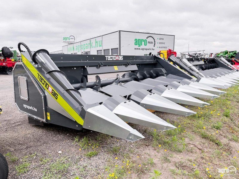 Tecnomais TM3 UN 6 row (75 cm), rigid corn header (Claas)