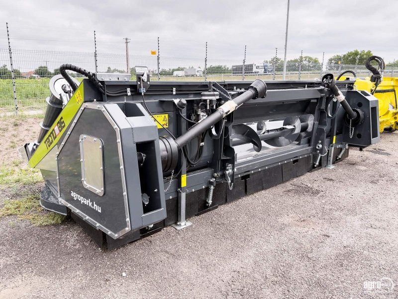 Tecnomais TM3 UN 6 row (75 cm), rigid corn header (Claas)