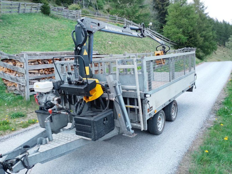 Gomm PKW  mit Kranaufbau