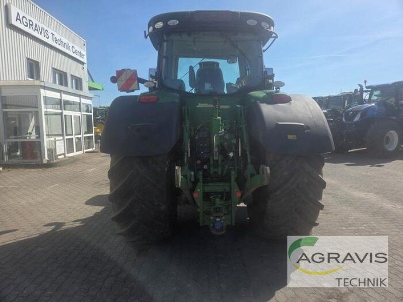 John Deere 8320 R