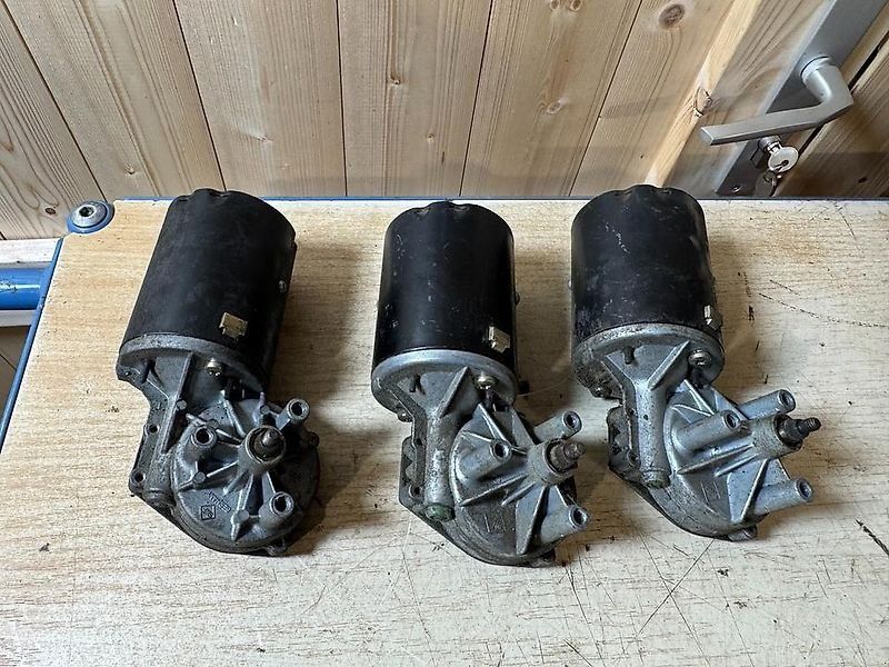 Mercedes-Benz Scheibenwischermotor 24V 427, 435, 437