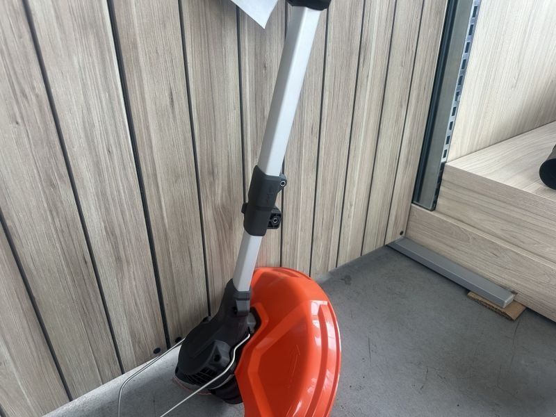 Husqvarna 215iL- Akku