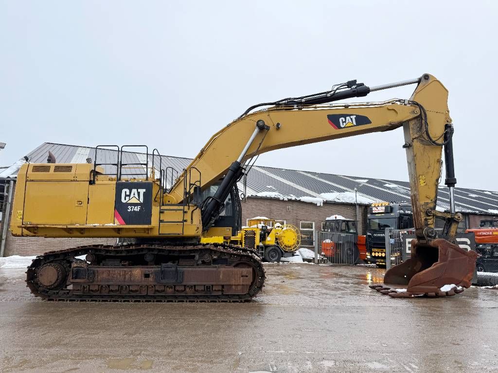 CAT 374FL - Automatic Greasing / TOP Condition