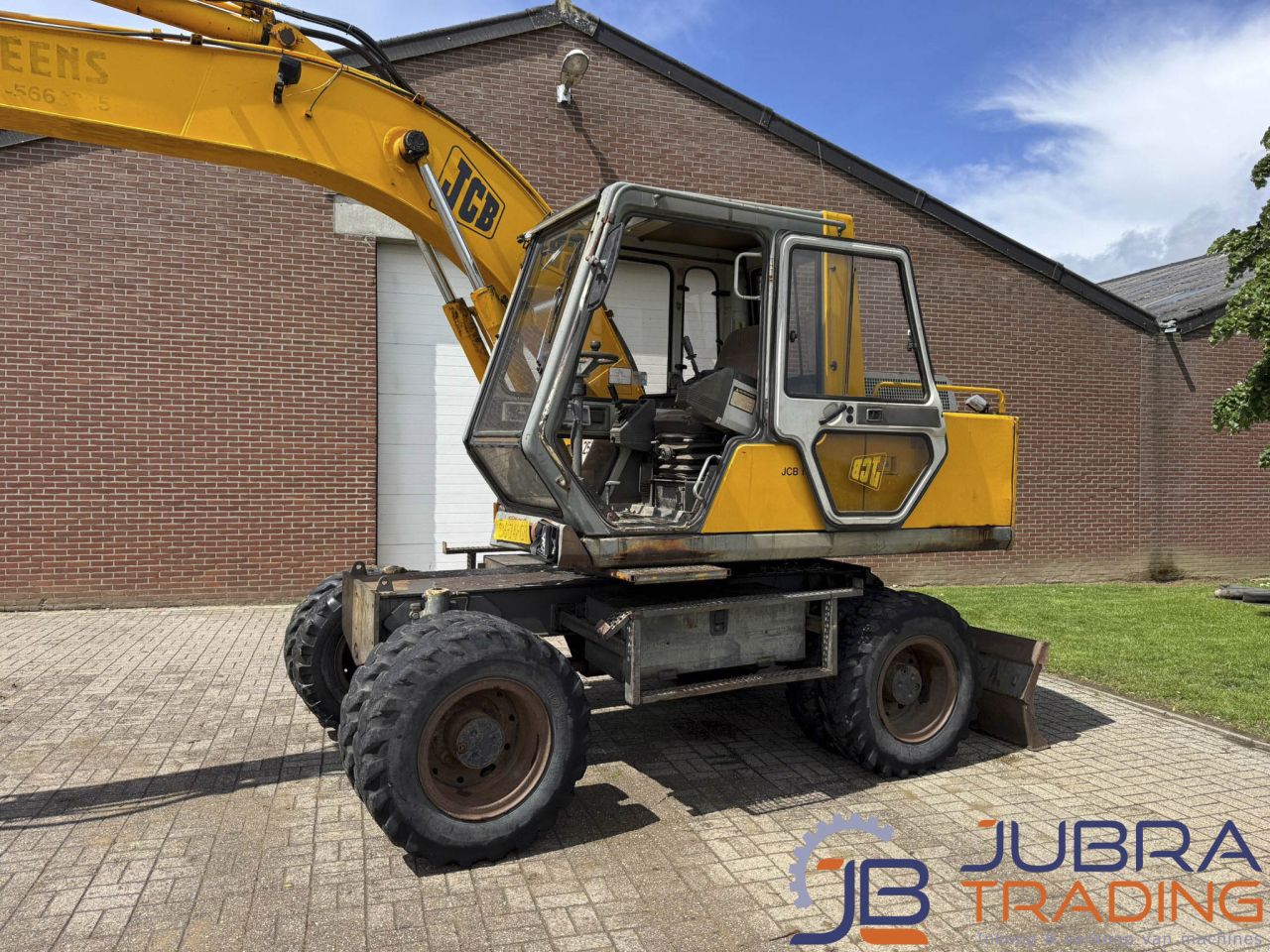 JCB JS130W Mobile Excavator | 1994 | 4905H | 13.3T | 83HP