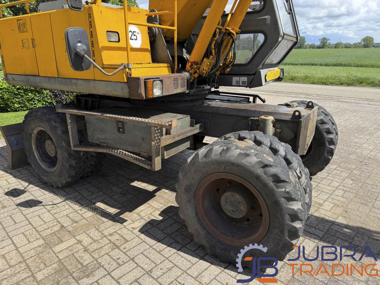 JCB JS130W Mobile Excavator | 1994 | 4905H | 13.3T | 83HP
