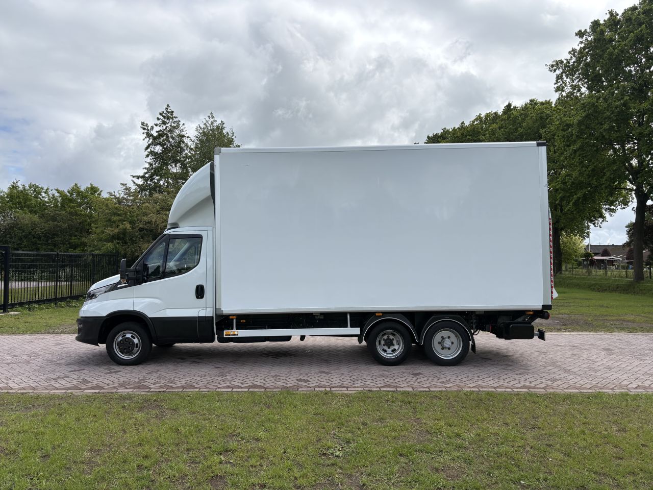 7 ton Iveco Daily 40C18 Hi Matic automaat Clixtar N1
