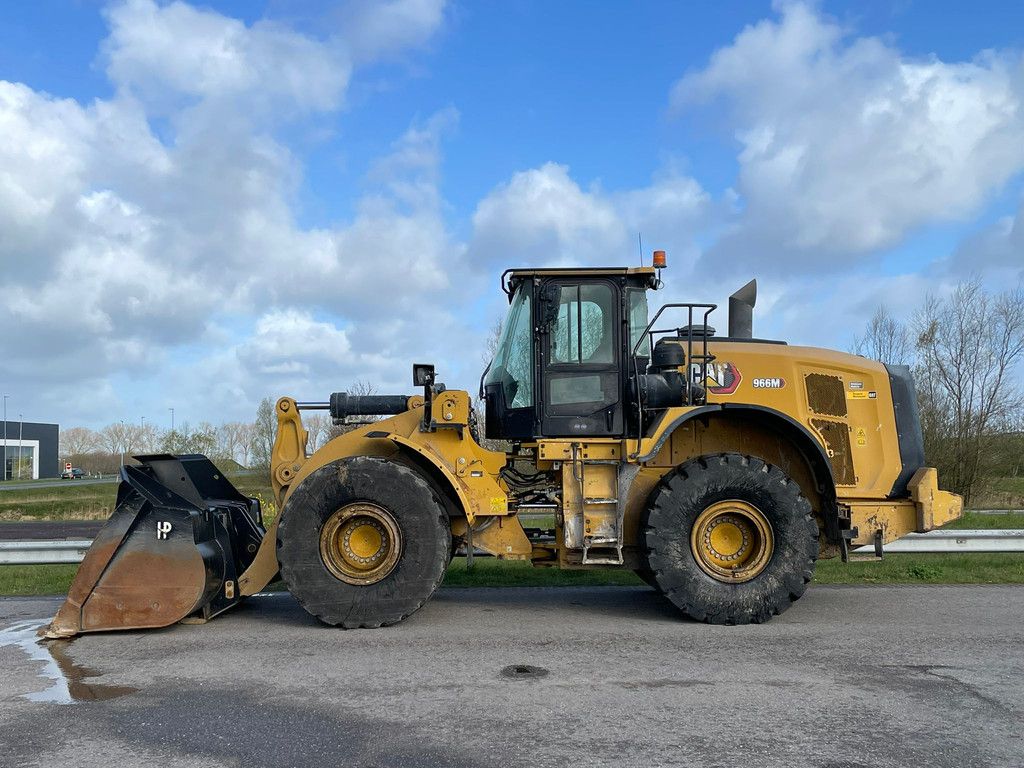 Caterpillar 966M