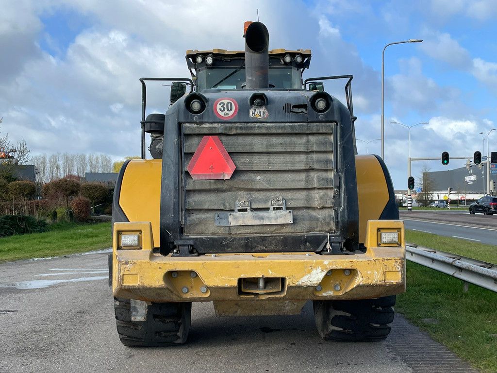Caterpillar 966M