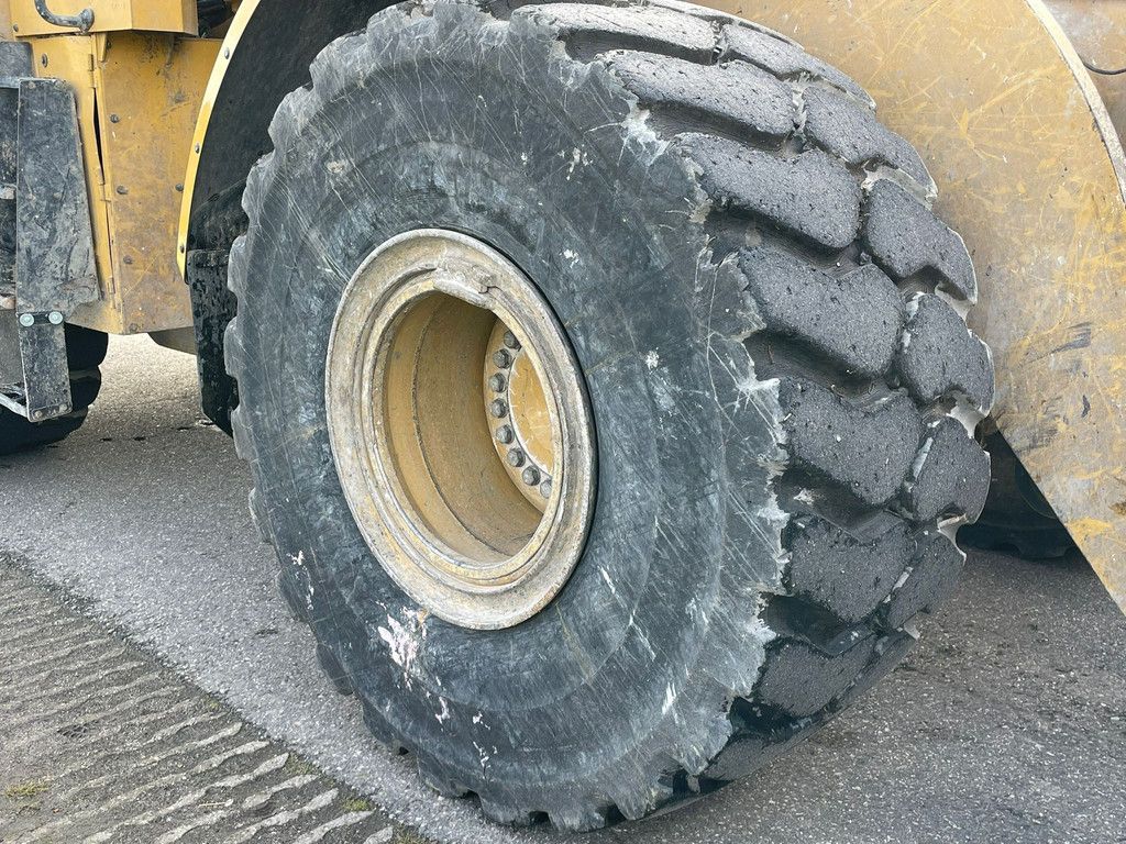 Caterpillar 966M