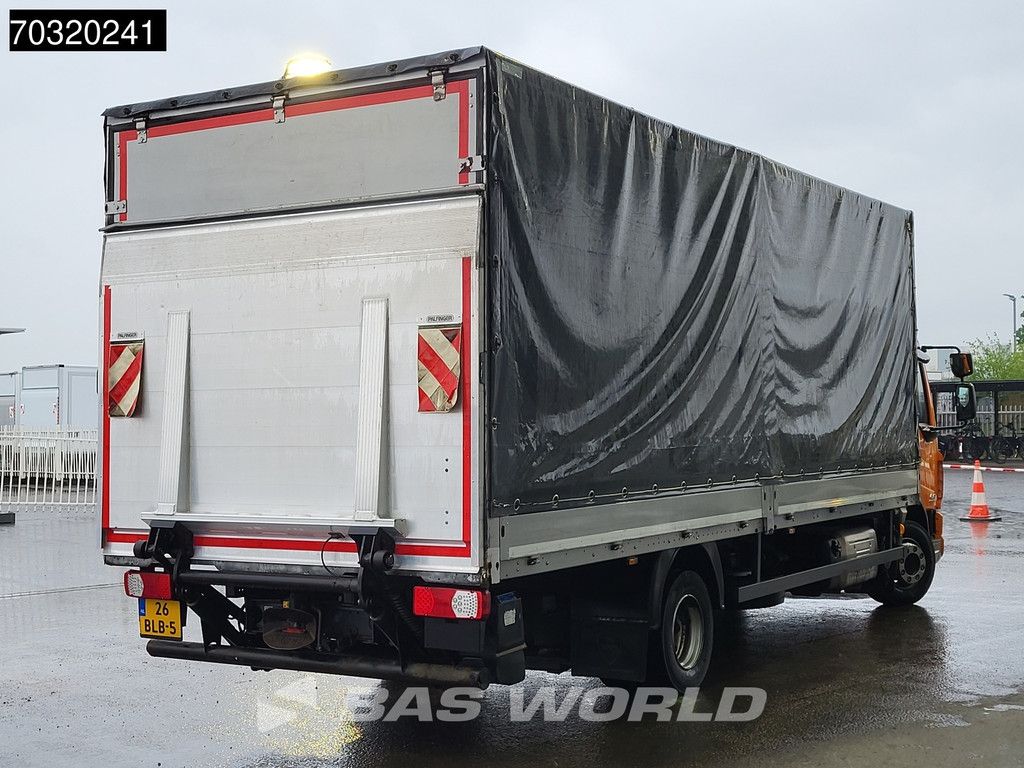DAF LF LF 220 4X2 12t Automatic Tailgate Euro 6