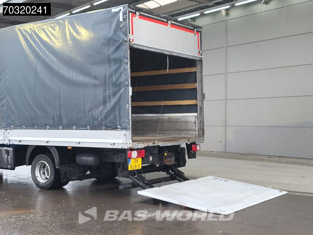 DAF LF LF 220 4X2 12t Automatic Tailgate Euro 6
