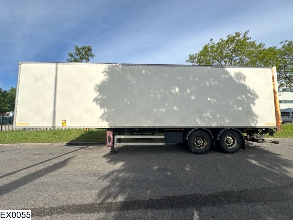 Fruehauf gesloten bak MBB 2000K