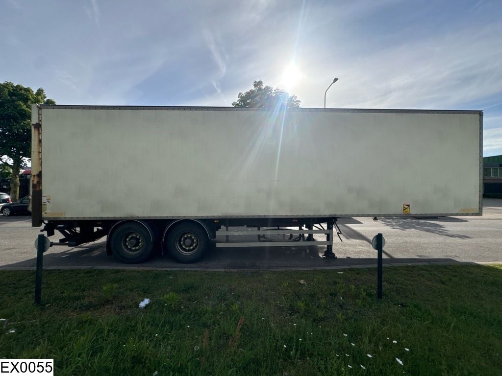 Fruehauf gesloten bak MBB 2000K