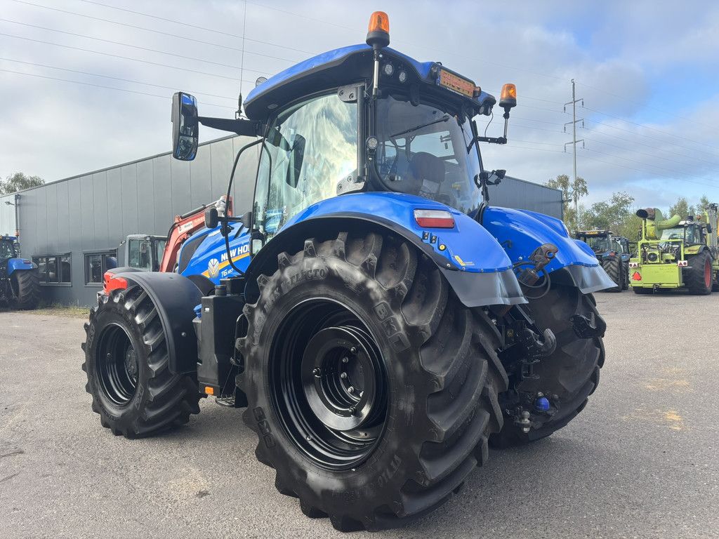 NEW HOLLAND T6.180AC STAGE V