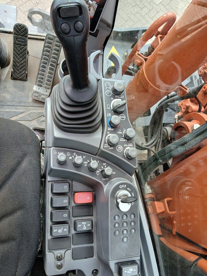 Hitachi ZX135W-7 2023 1850 uur