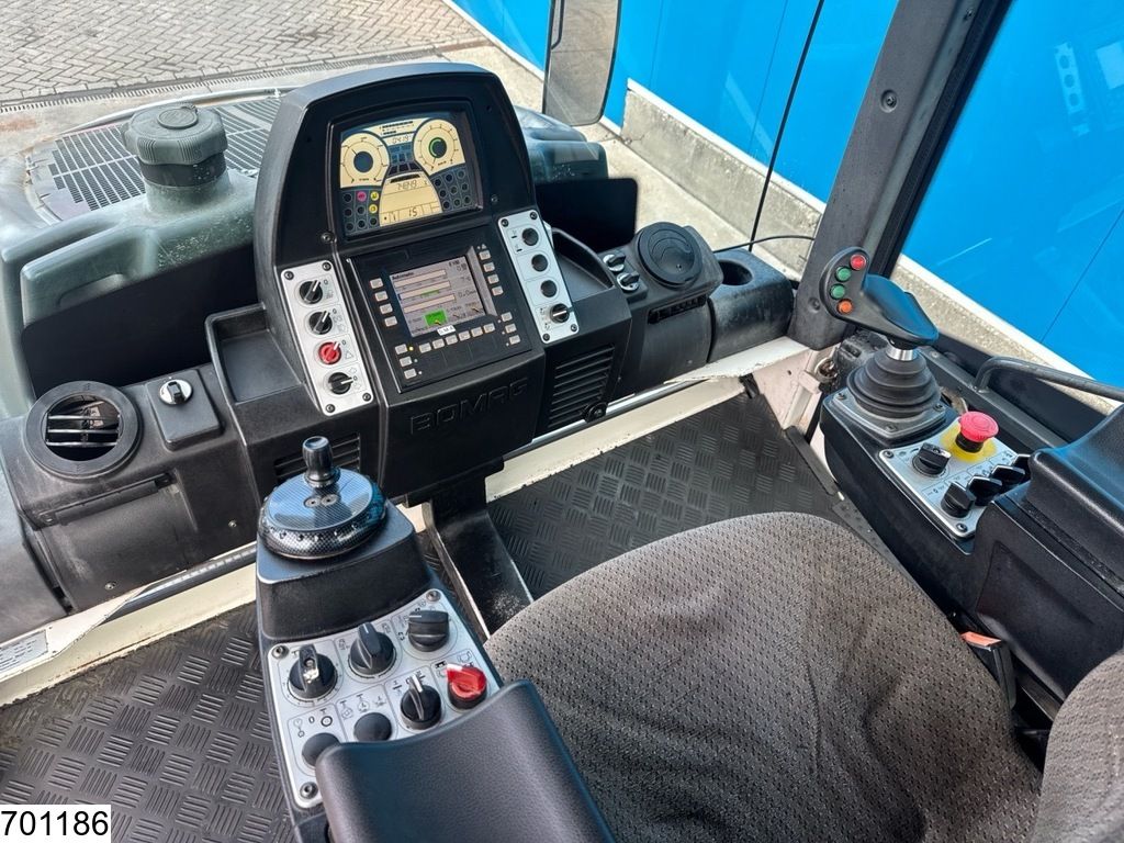 Bomag BW 174 AP-4 AM 74 kW, 7485 hr