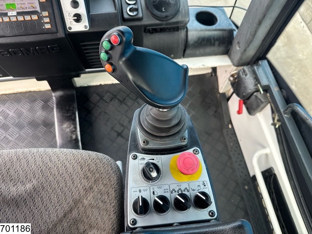 Bomag BW 174 AP-4 AM 74 kW, 7485 hr