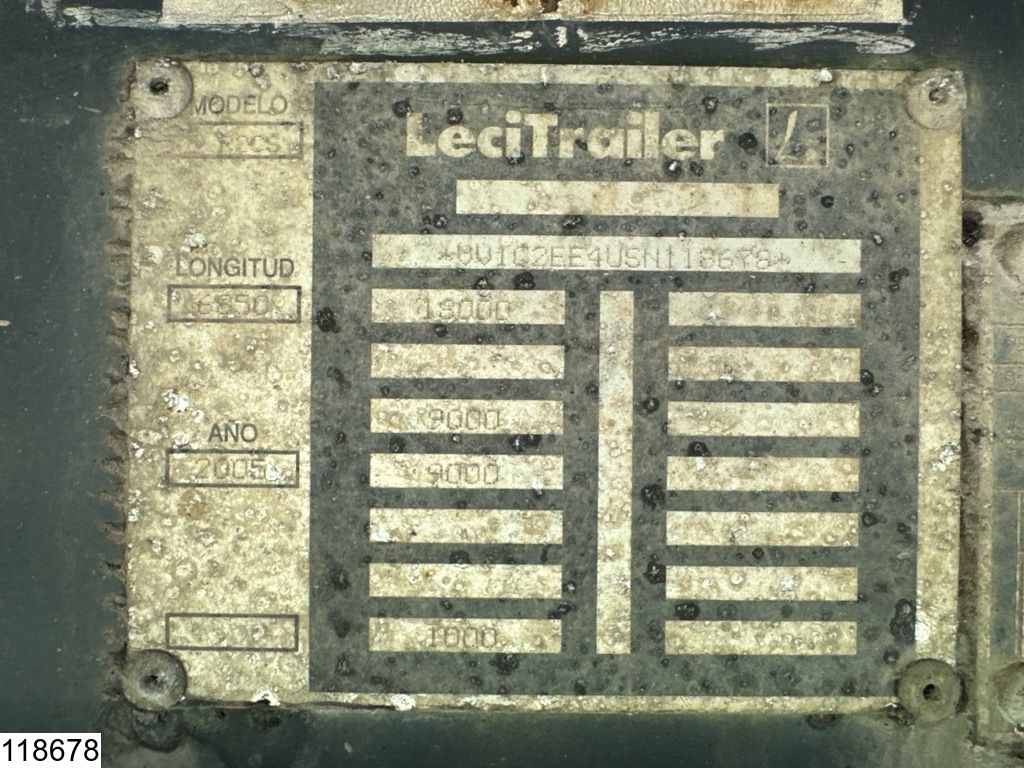 Lecitrailer gesloten bak