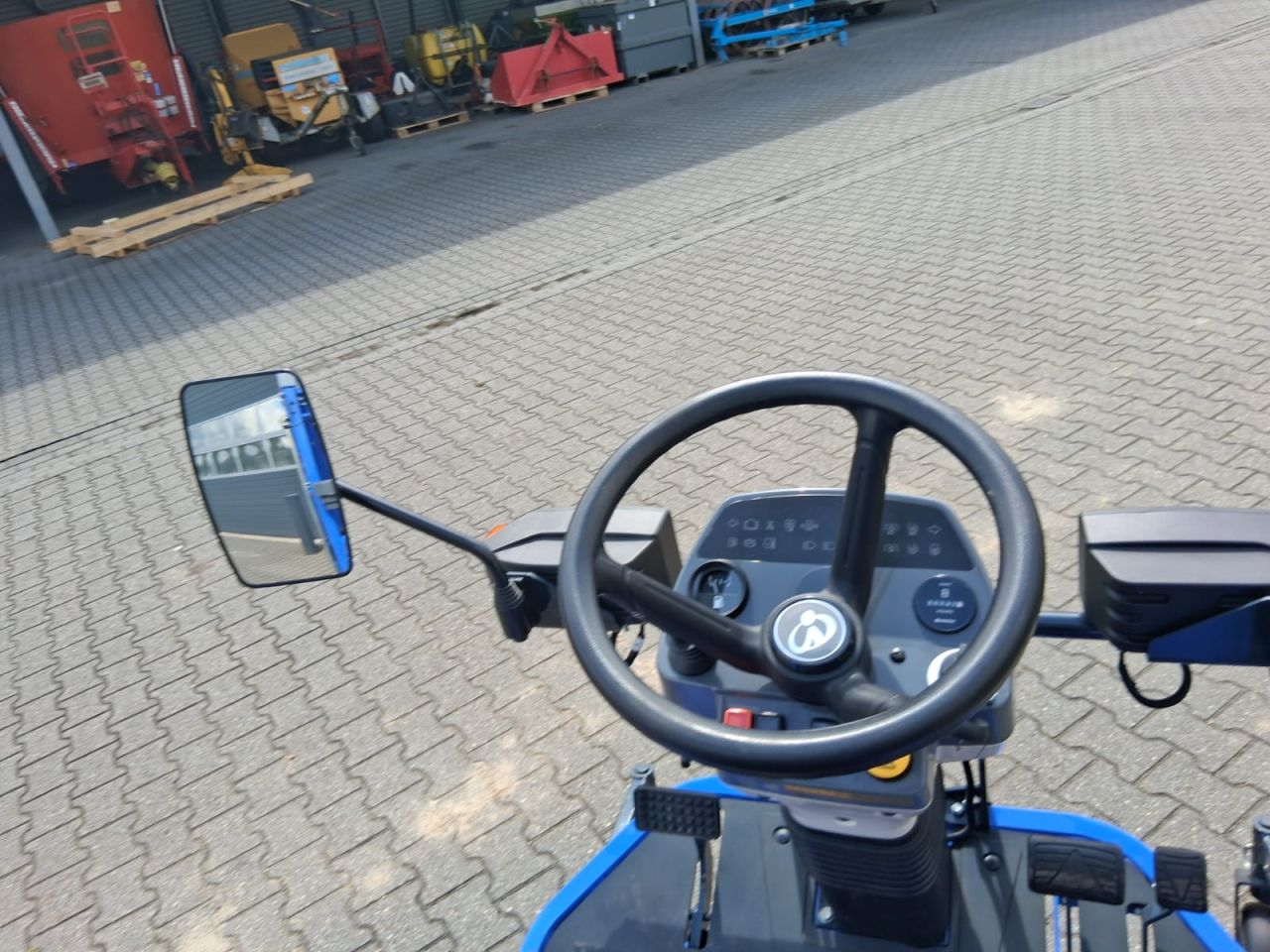ISEKI SF 225 frontmaaier met opvangbak