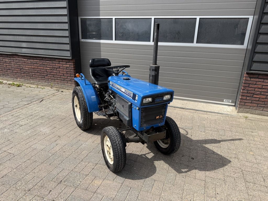 Iseki TX1410 4WD minitractor op gazonbanden