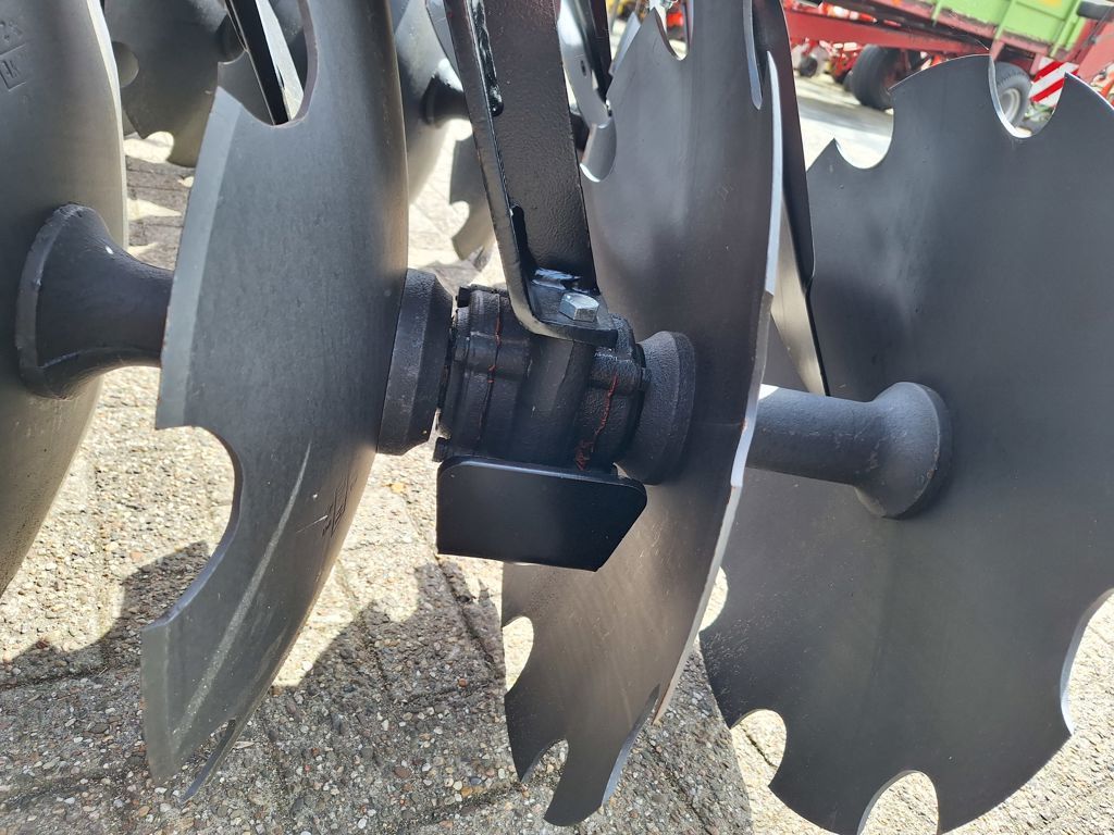 Akpil V4 STRONG