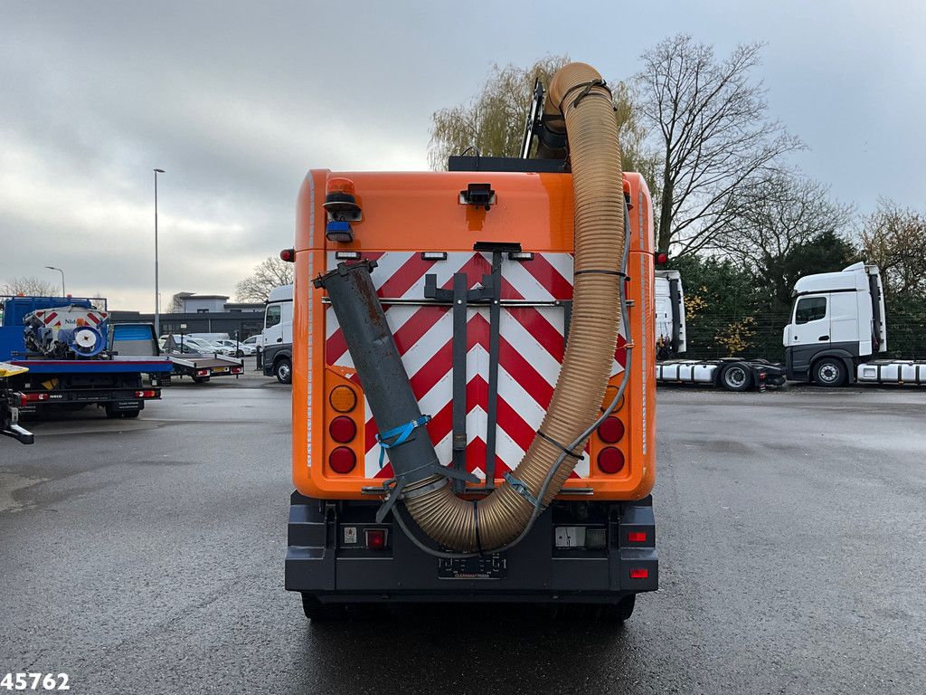 Ravo 580 Euro 6 with 3-rd brush