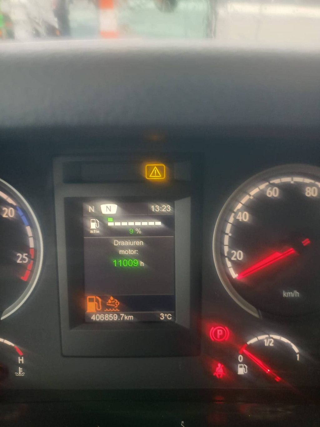 Scania P 320 Euro 6 HMF 26 Tonmeter laadkraan