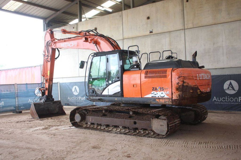 Raupenbagger Hitachi ZX210LC-6 Diesel 2017
