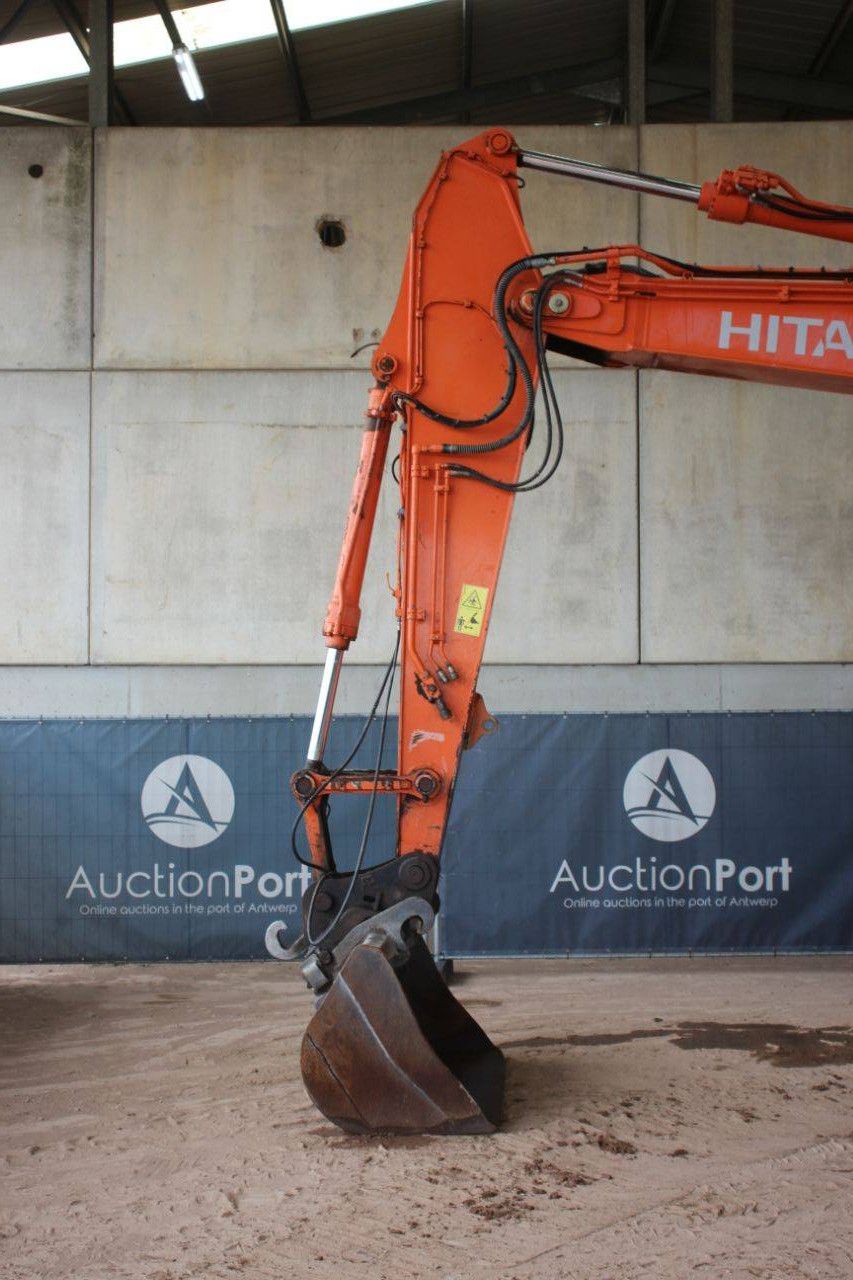 Raupenbagger Hitachi ZX210LC-6 Diesel 2017