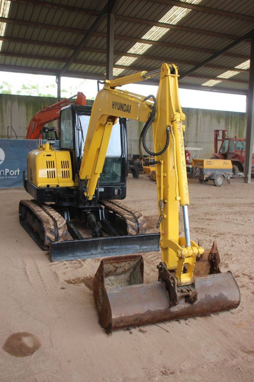 Hyundai R60-7 Diesel Crawler Excavator 2011