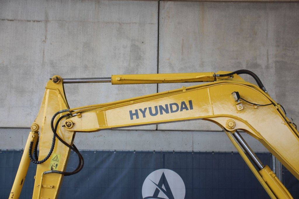 Hyundai R60-7 Diesel Crawler Excavator 2011