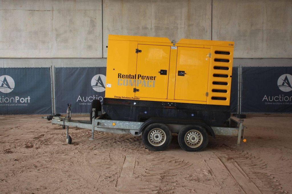Generator SDMO R110C3 Diesel 2015 100kVA auf Anhänger