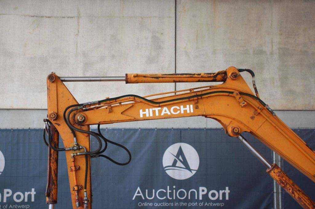 Rupsgraafmachine Hitachi HM 45SA-2 Diesel 1990