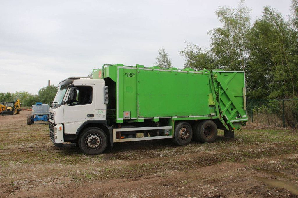 Müllwagen Volvo FM 300 Diesel