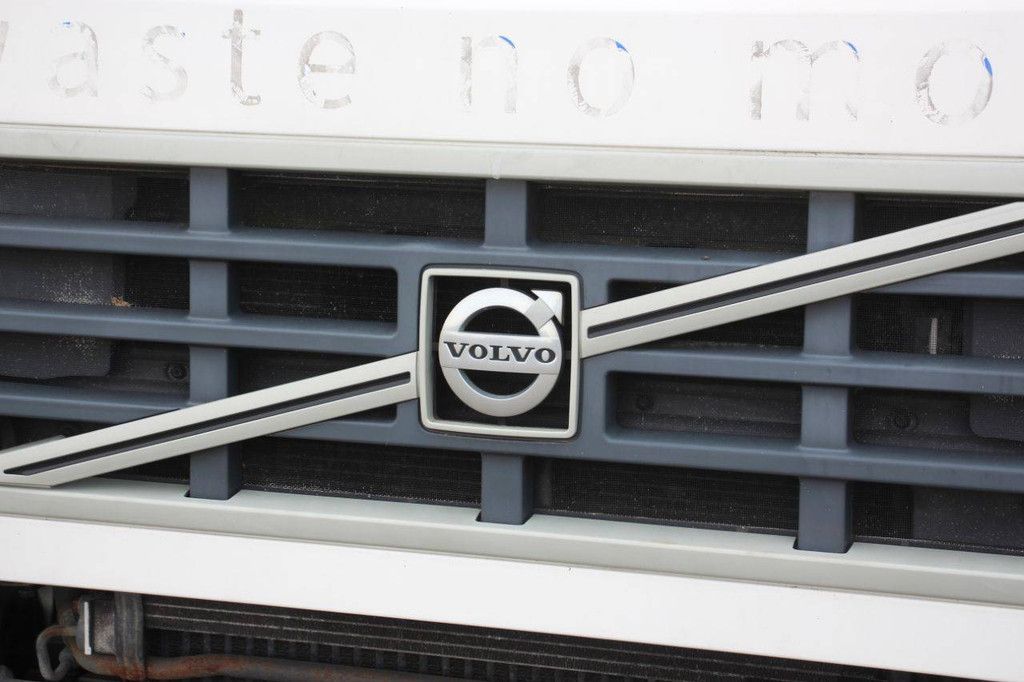 Müllwagen Volvo FM 300 Diesel
