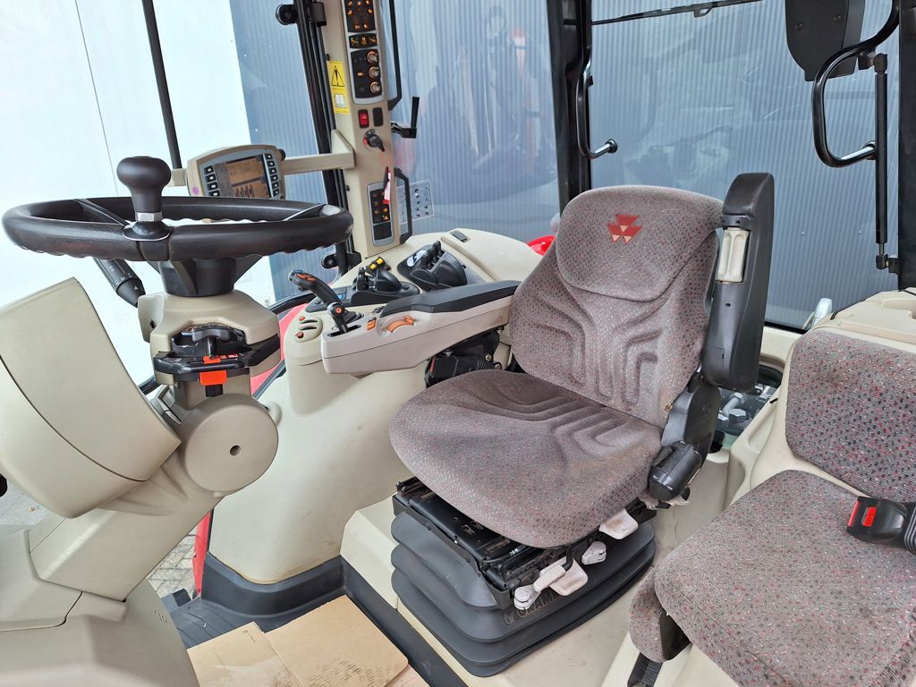 Massey Ferguson 7720 DYNA-VT EFFICIENT