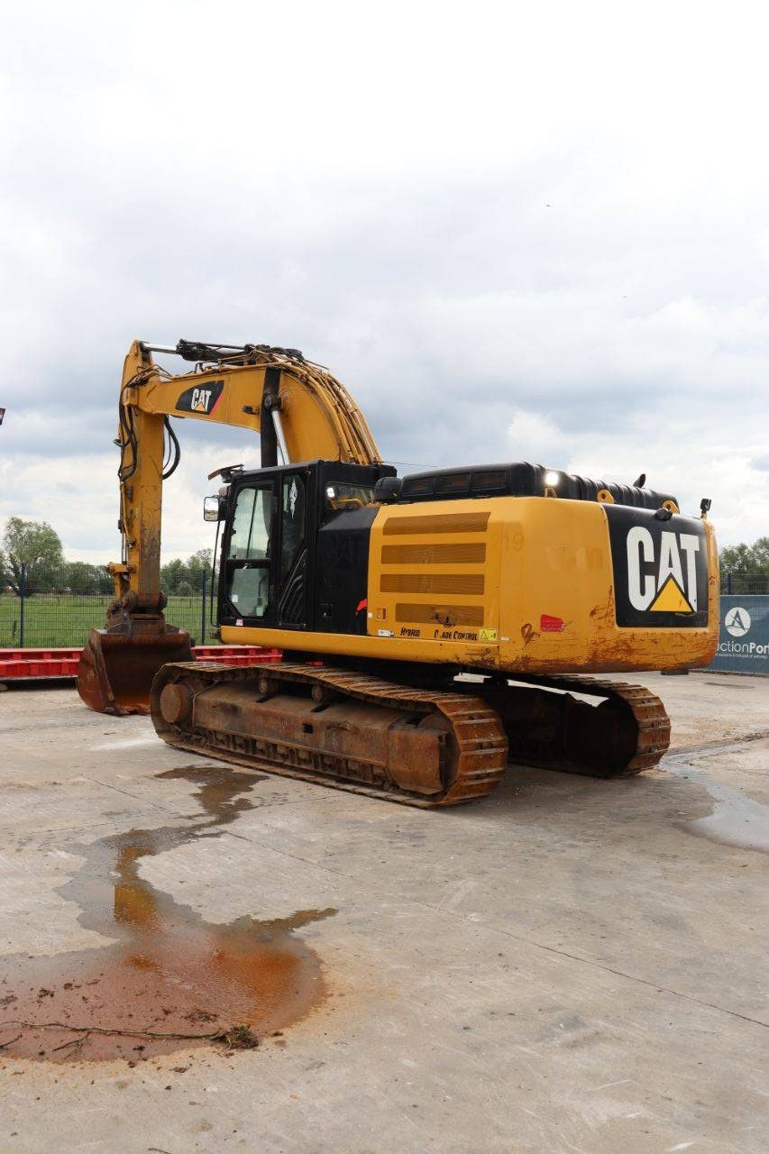 Crawler excavator Caterpillar 336FLXE Diesel 2015