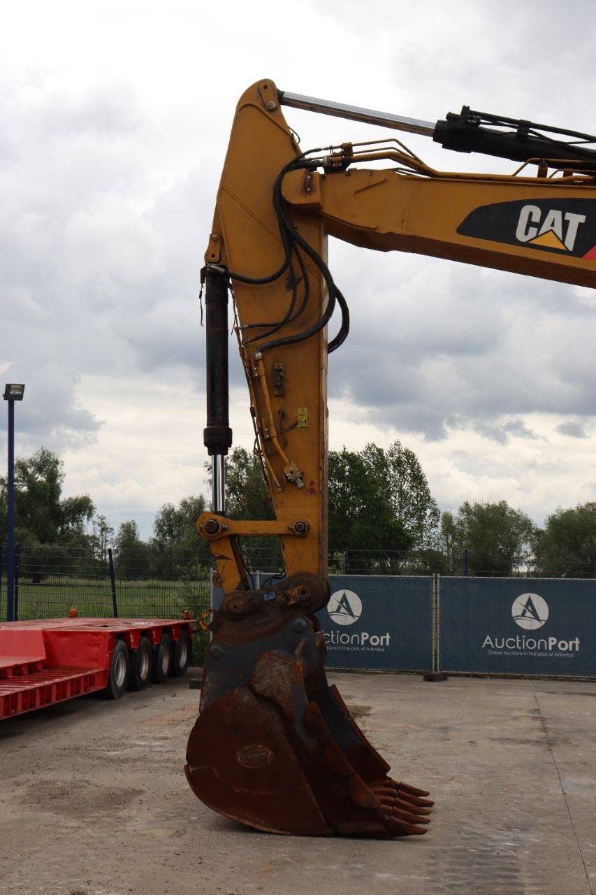 Crawler excavator Caterpillar 336FLXE Diesel 2015