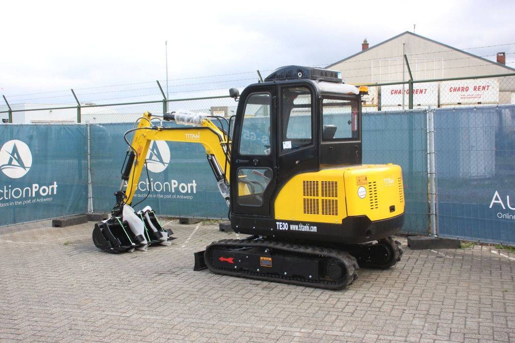 Titan TE30 Diesel Mini Excavator 2025 New
