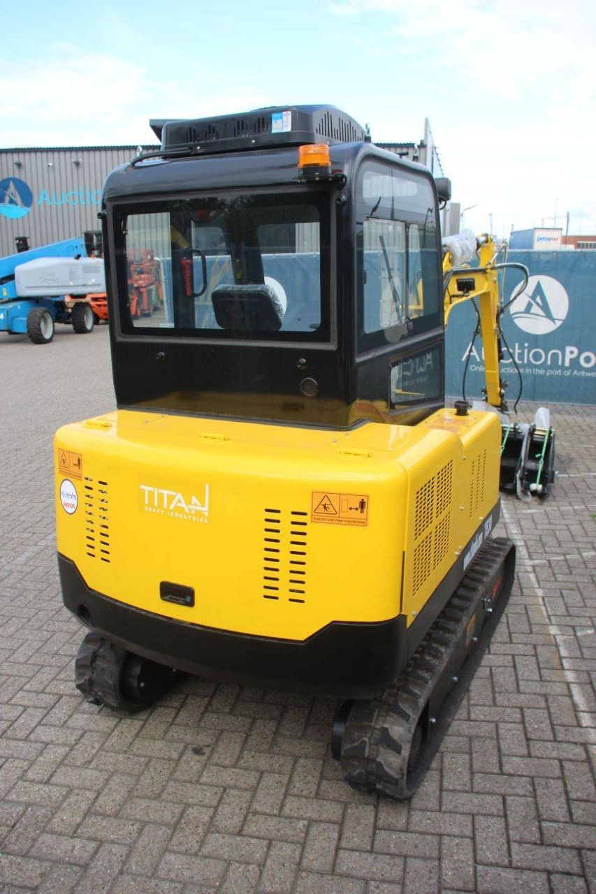 Titan TE30 Diesel Mini Excavator 2025 New
