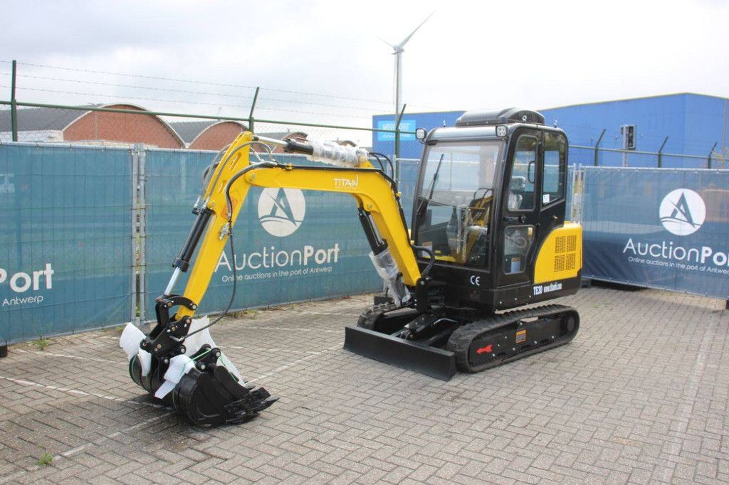 Titan TE30 Diesel Mini Excavator 2025 New