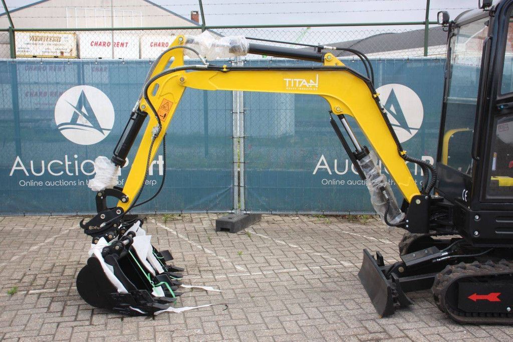 Titan TE25 Diesel Mini Excavator 2025 New