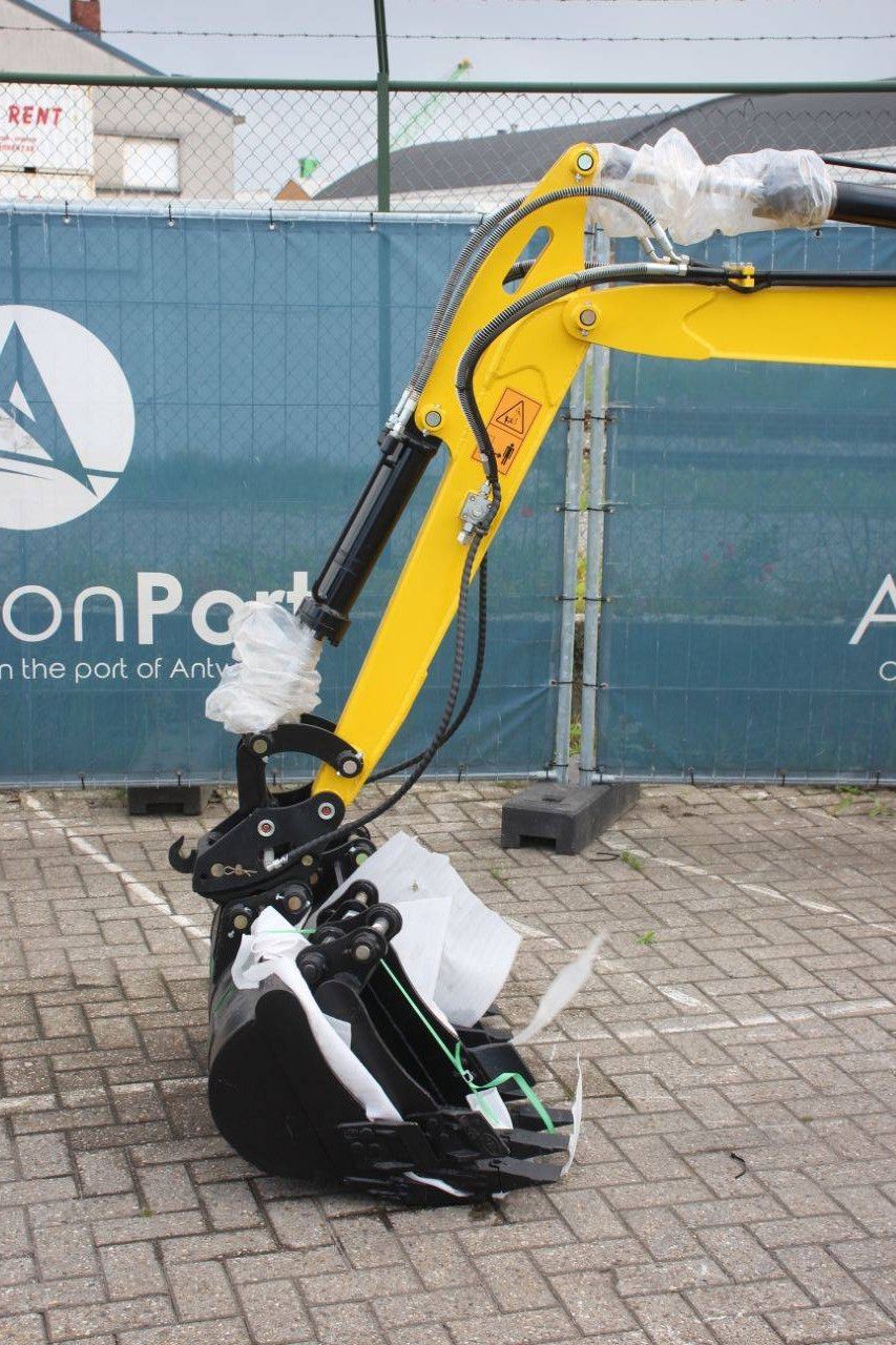 Titan TE25 Diesel Mini Excavator 2025 New