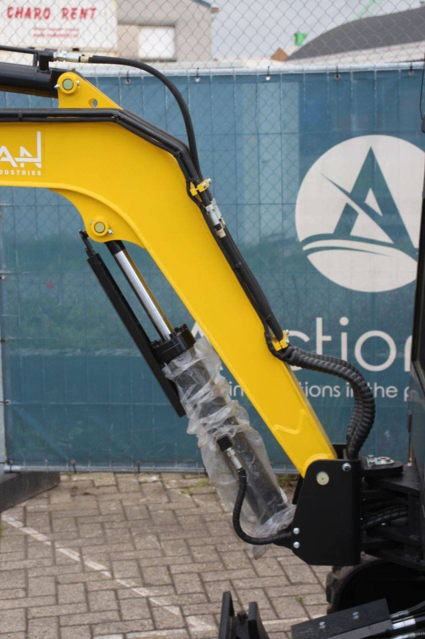 Titan TE25 Diesel Mini Excavator 2025 New