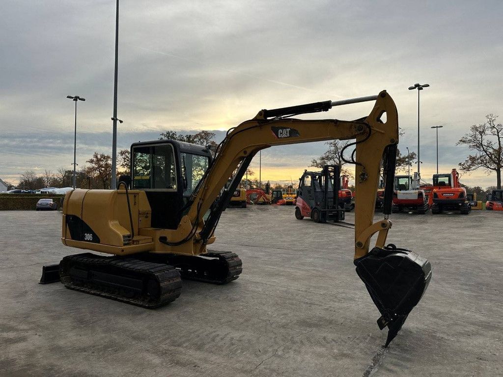 Crawler excavator Caterpillar 306 Diesel 40.5kW 2011