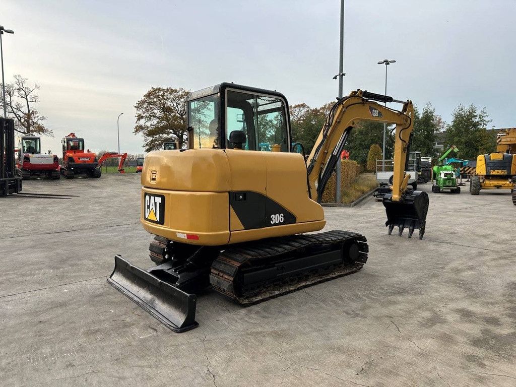 Crawler excavator Caterpillar 306 Diesel 40.5kW 2011