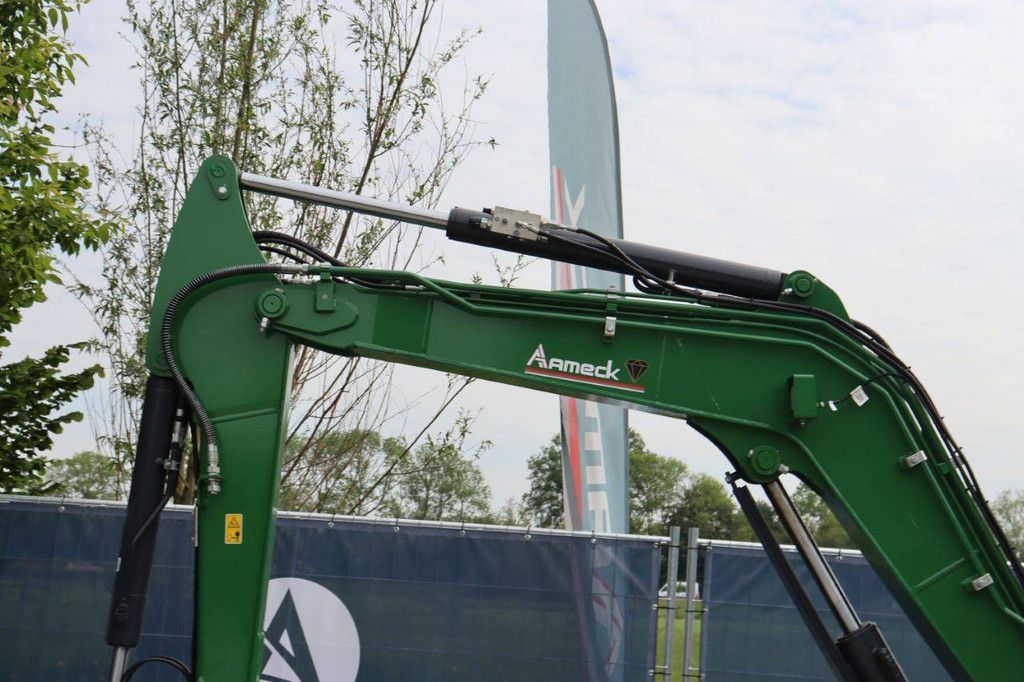 Crawler Excavator Aameck F60 Diesel 2025 New