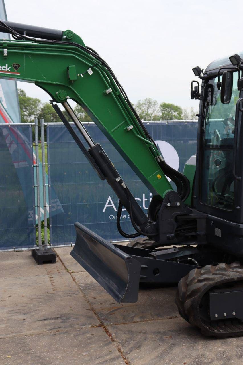 Crawler Excavator Aameck F60 Diesel 2025 New